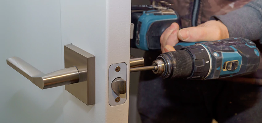 Broken Door Handle Lock Repair in Mecca, California