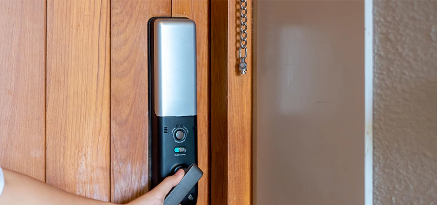 Home Security Electronic Locks Upgrades in Mecca, CA